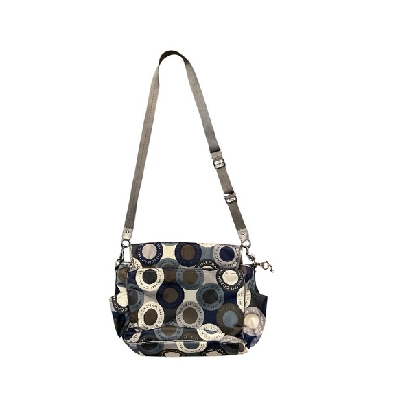 Coach - Picture 2 of 4